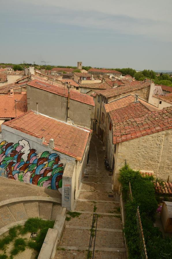 Aux Pieds Des Arenes Appartement Arles Buitenkant foto