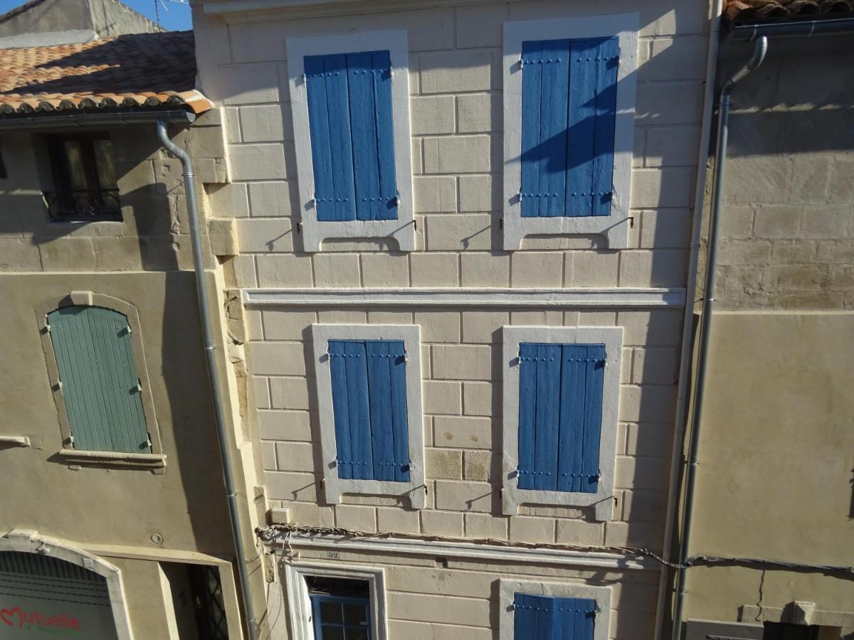 Aux Pieds Des Arenes Appartement Arles Buitenkant foto