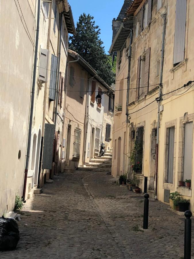 Aux Pieds Des Arenes Appartement Arles Buitenkant foto