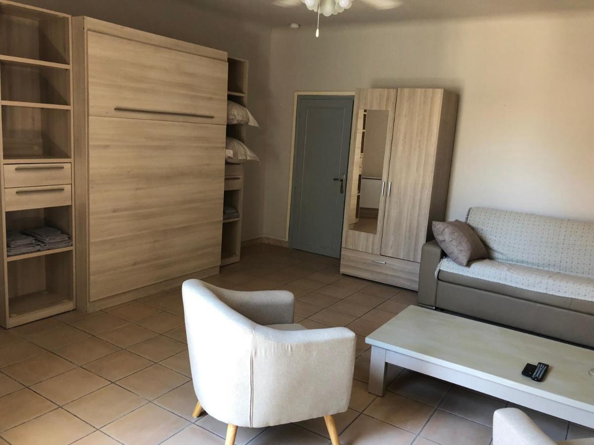 Aux Pieds Des Arenes Appartement Arles Buitenkant foto